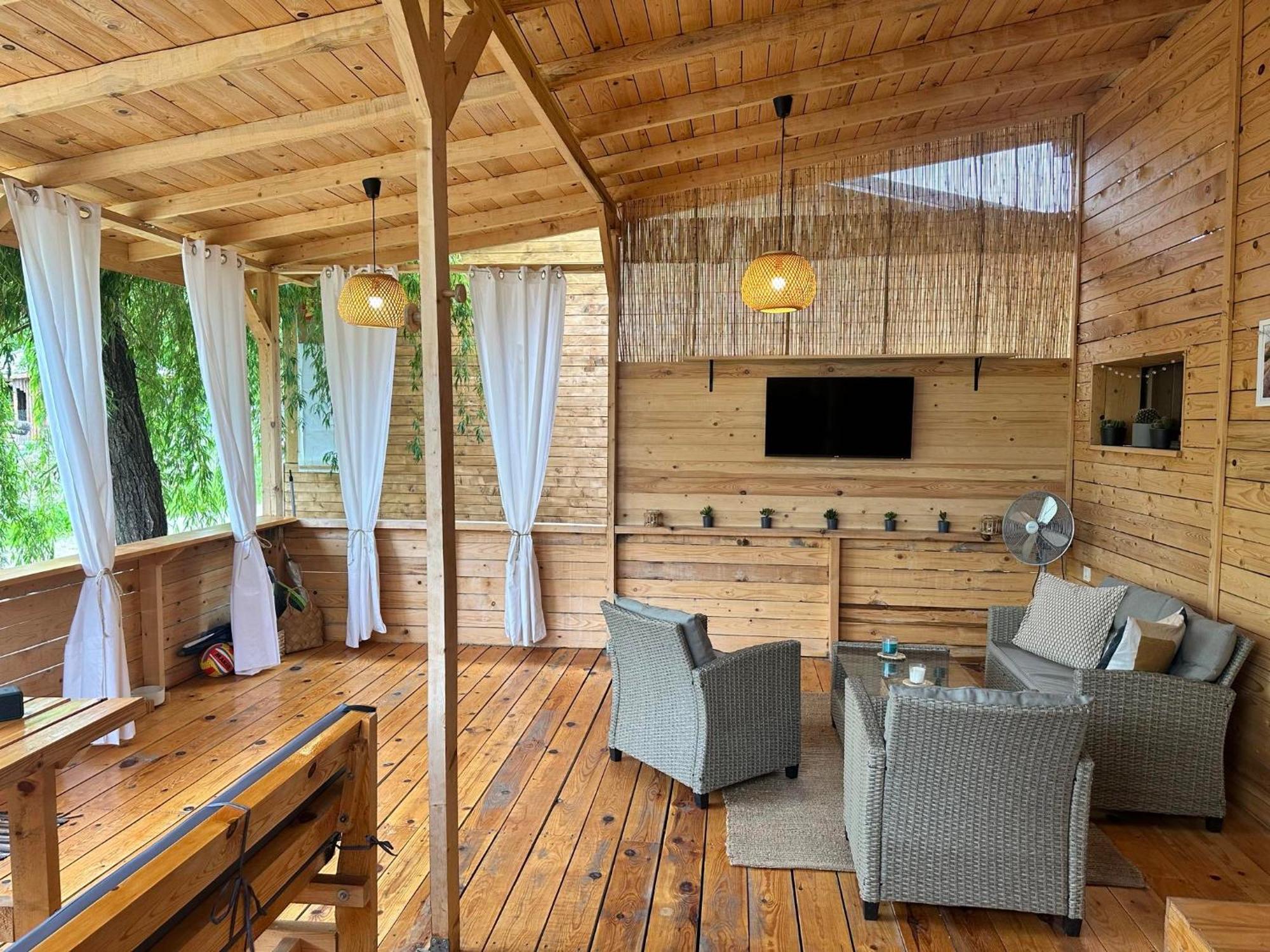 Cozyvan Каравана Под Наем Hotel Sozopol Bagian luar foto